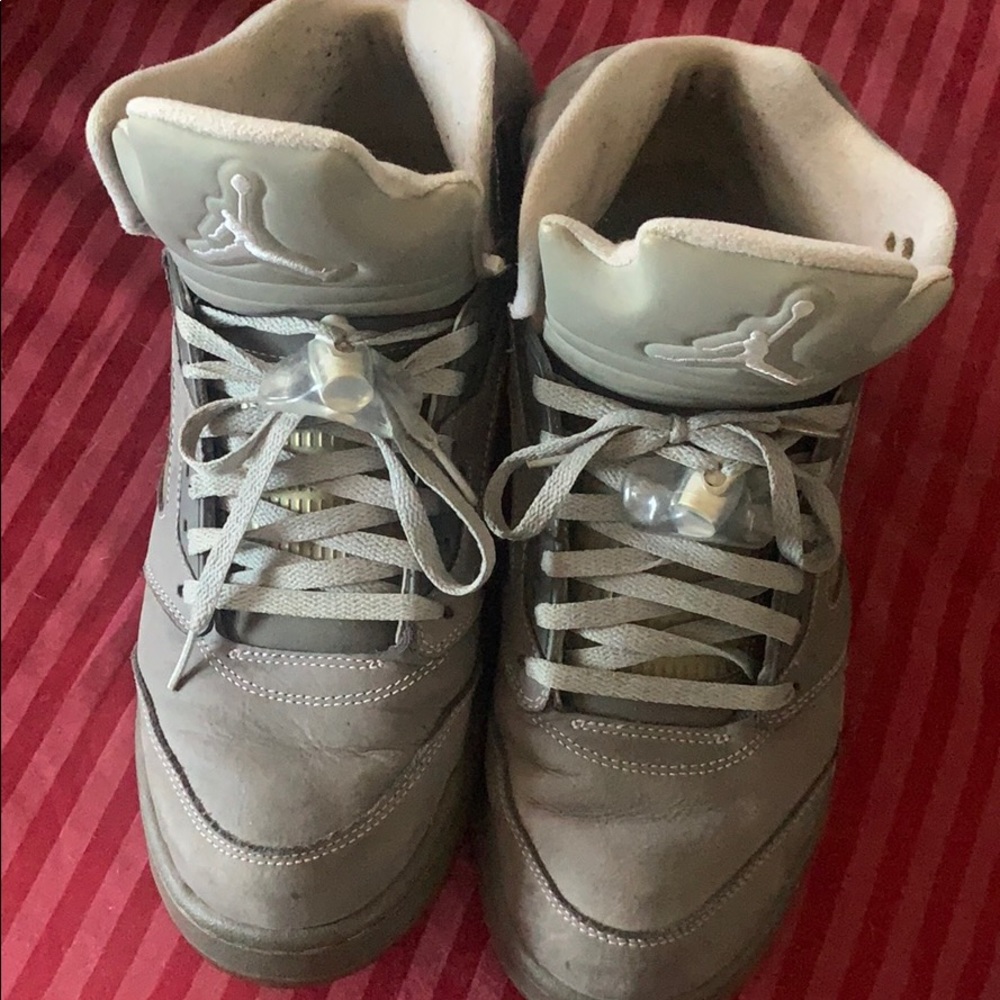 Original wolf grey 5s size 10